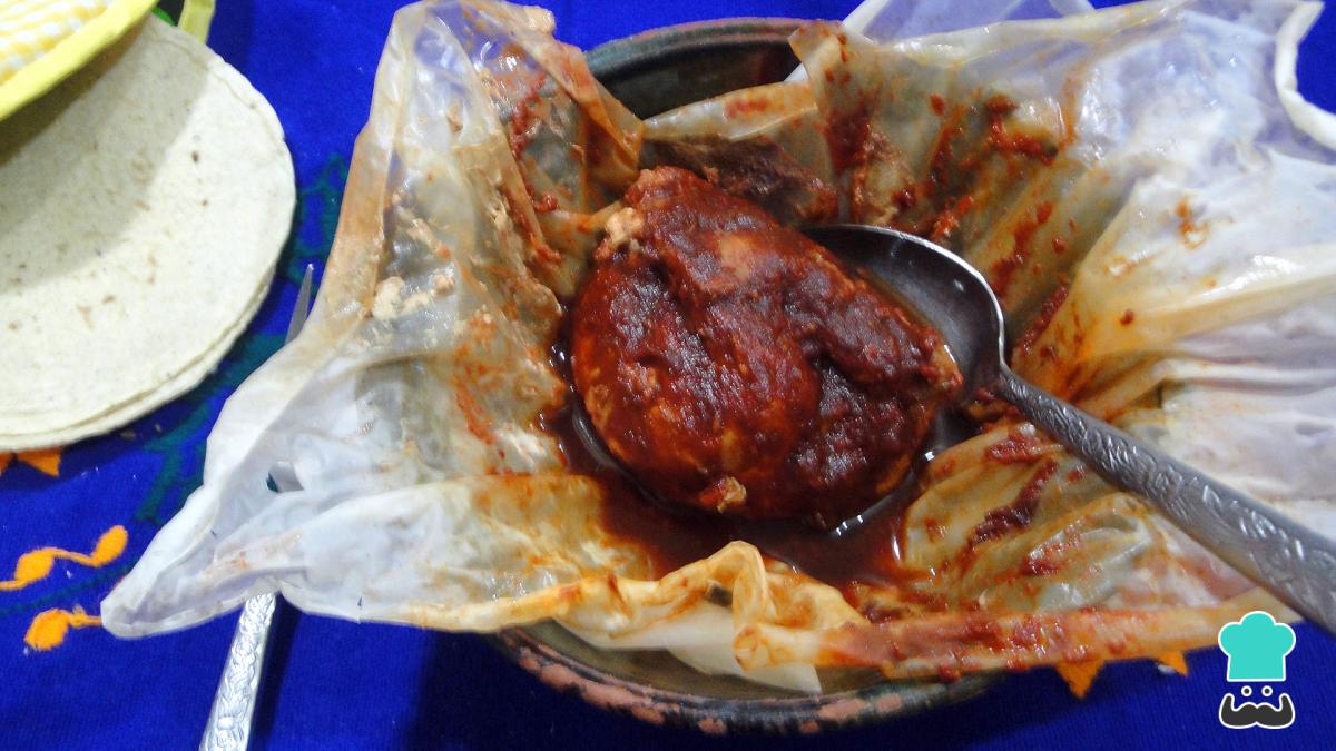 Receta de Mixiotes de pollo estilo Puebla