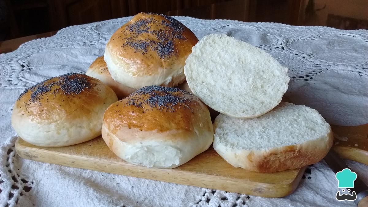 Receta de Pan de hamburguesa casero y esponjoso