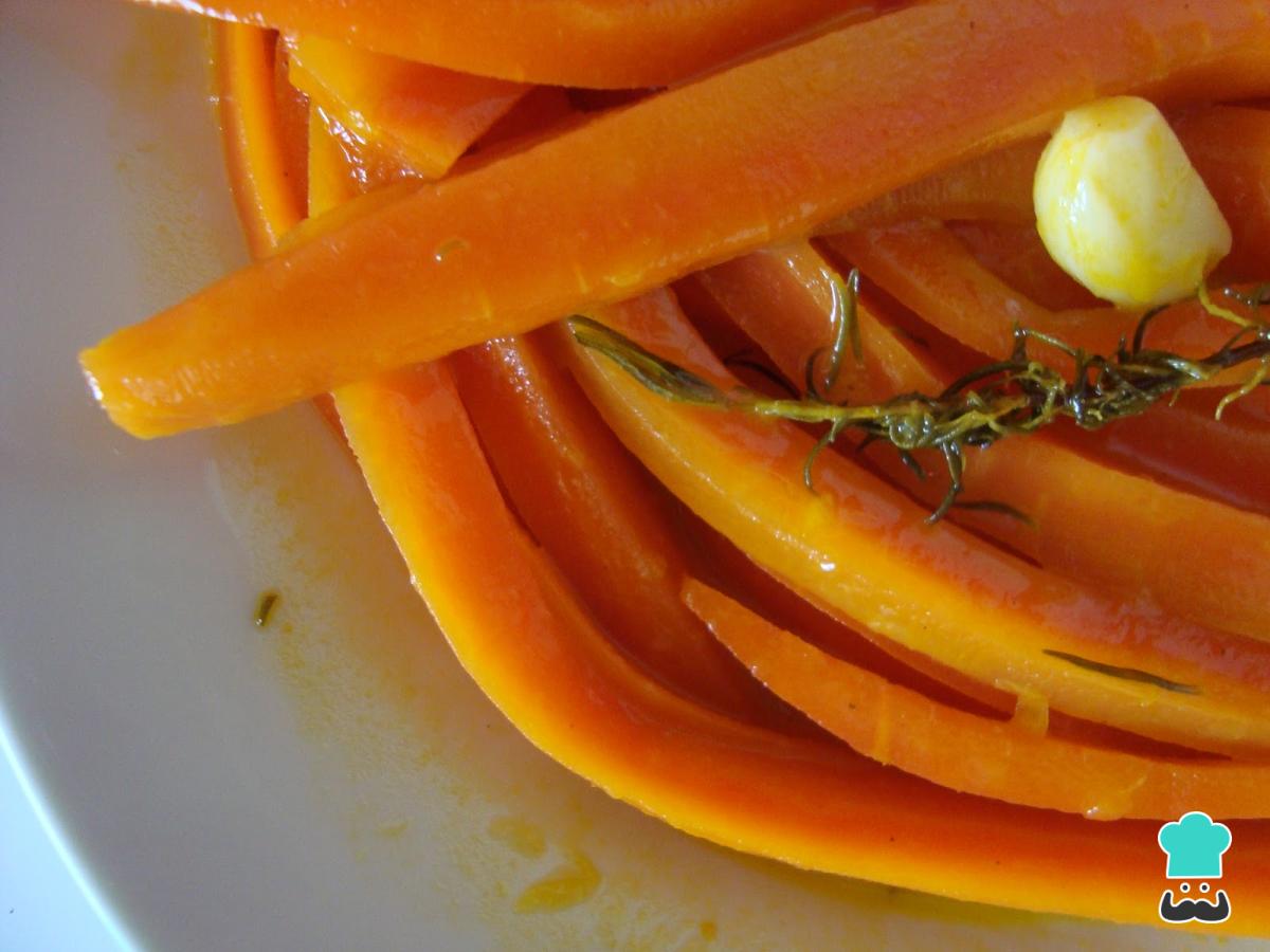 Receta de Zanahorias tiernas a la naranja