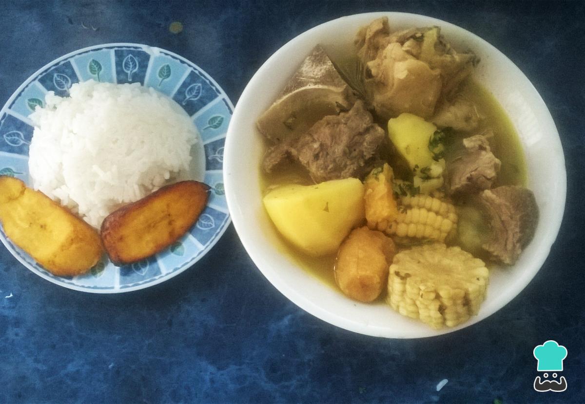 Receta de Sancocho de carne colombiano
