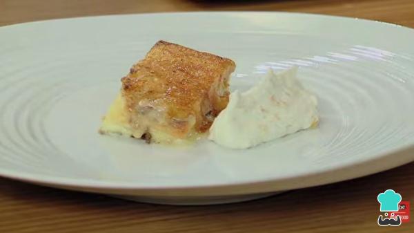 El truco del chef Martín Berasategui para unas torrijas más cremosas: “No se fríen, se hacen a la plancha con mantequilla” - El toque final del chef: crema de almendras y chantilly de pomelo para potenciar el sabor
