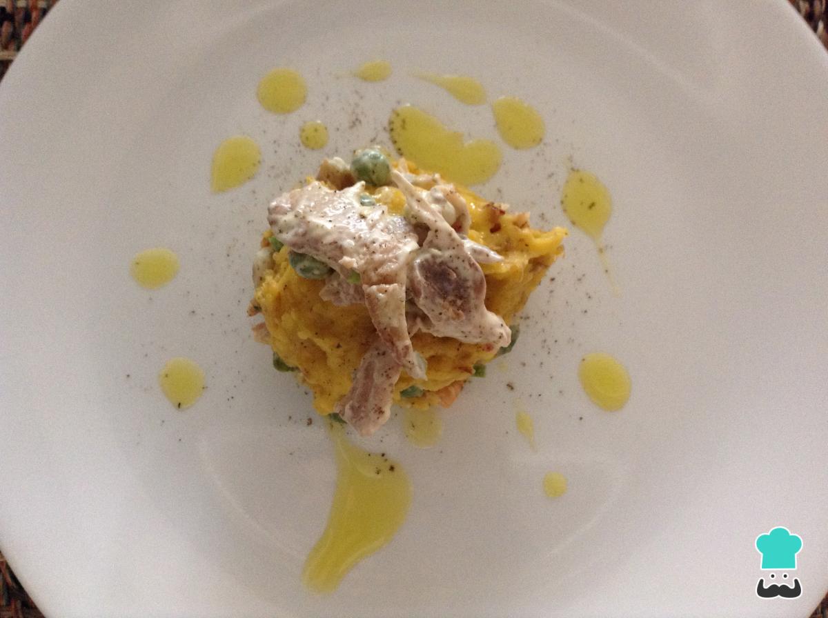 Receta de Causa rellena de pollo y verduras