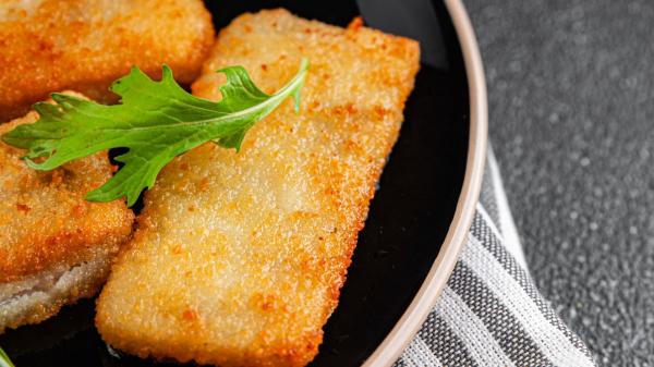 Parecen libritos fritos de toda la vida, pero son ligeros, saludables y consiguen que los niños coman más pescado - Cómo hacer estos libritos de rape saludables paso a paso