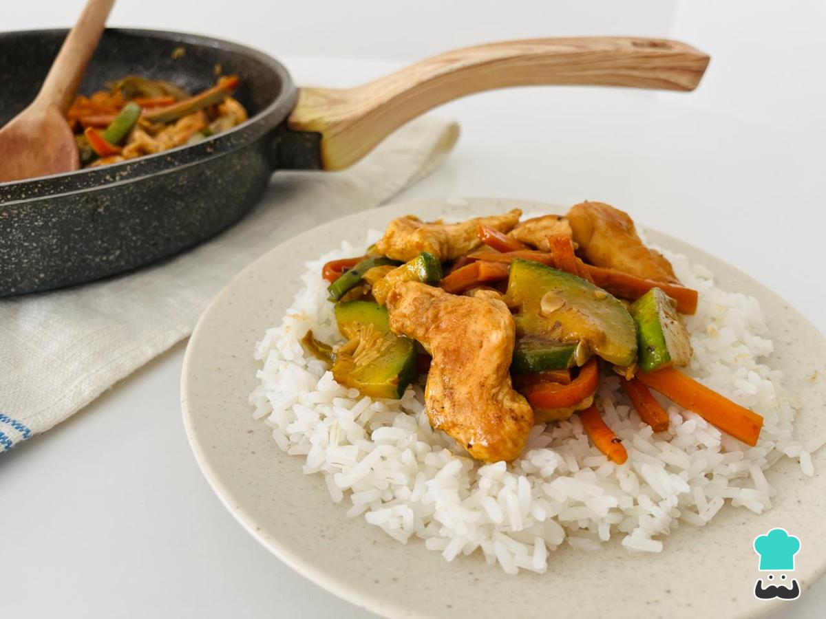 Receta de Goulash de pollo con verduras