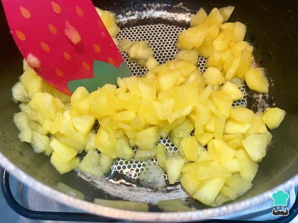 Receta de Kuchen de manzana con mermelada - Paso 2