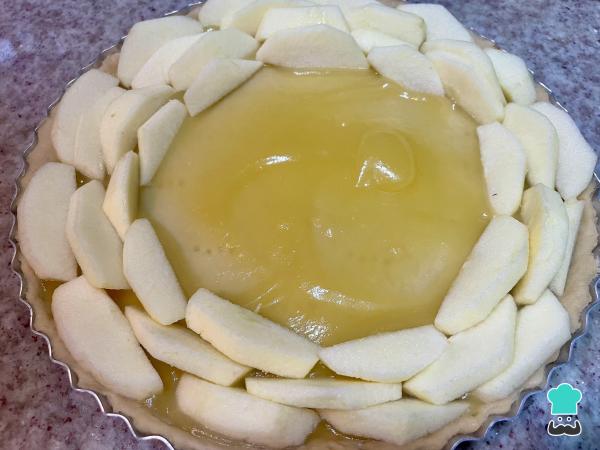 Receta de Kuchen de manzana con mermelada - Paso 6