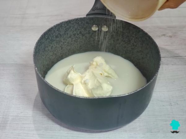 Receta de Panna cotta de frutos rojos: el postre más cremoso y fresco que se prepara sin horno - Paso 2