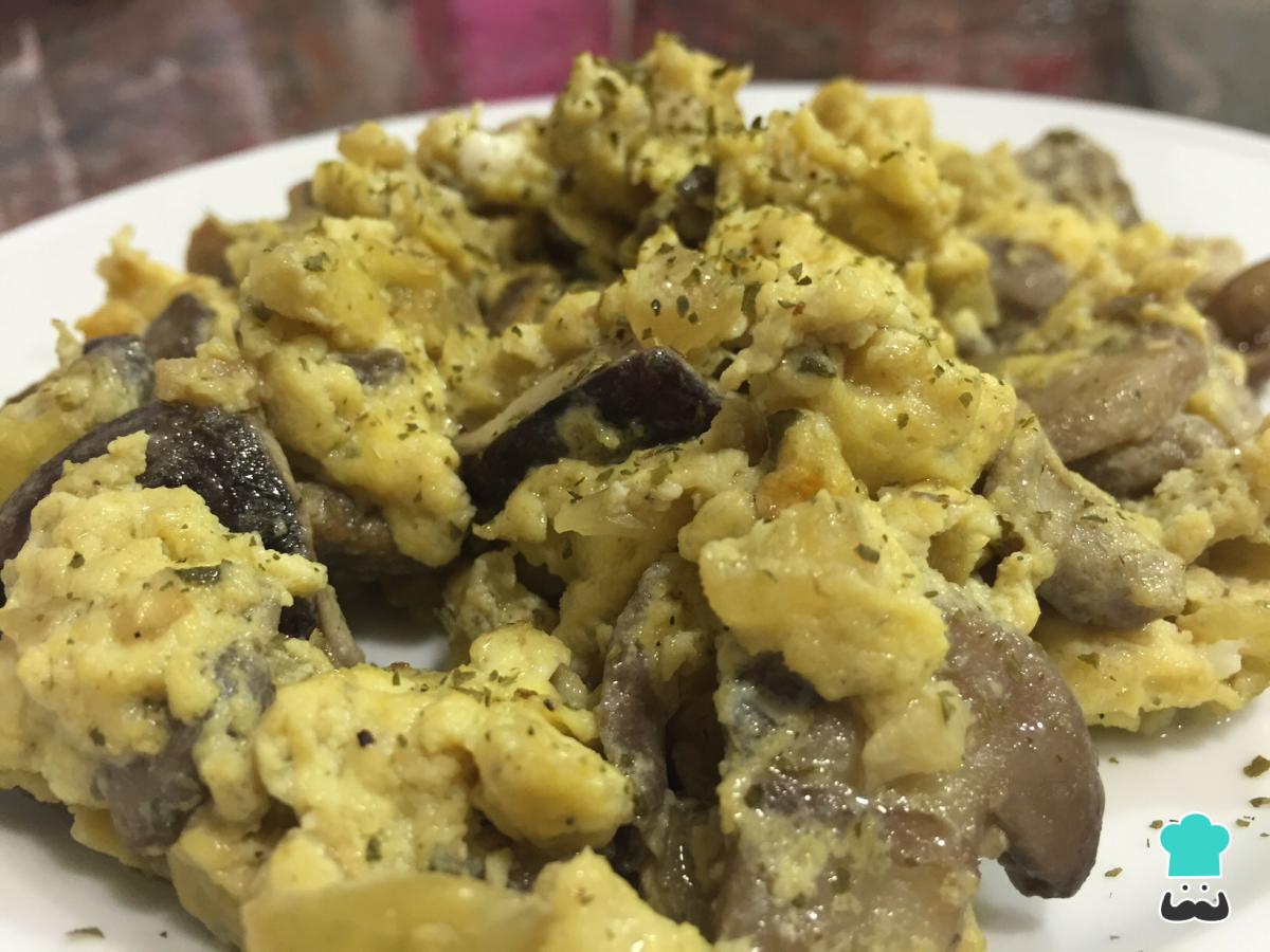Receta de Revuelto de setas con huevo