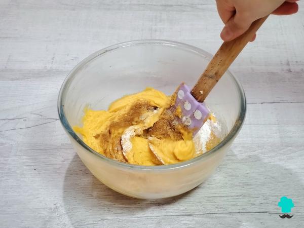 Receta de Galletas de calabaza y chocolate: el dulce casero perfecto para las tardes de otoño - Paso 5
