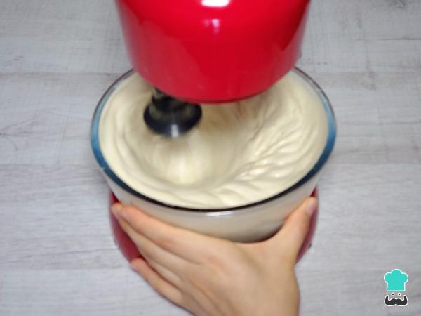 Receta de Bizcocho de plátano y yogur sin harina - Paso 2