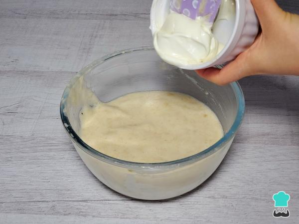 Receta de Bizcocho de plátano y yogur sin harina - Paso 3