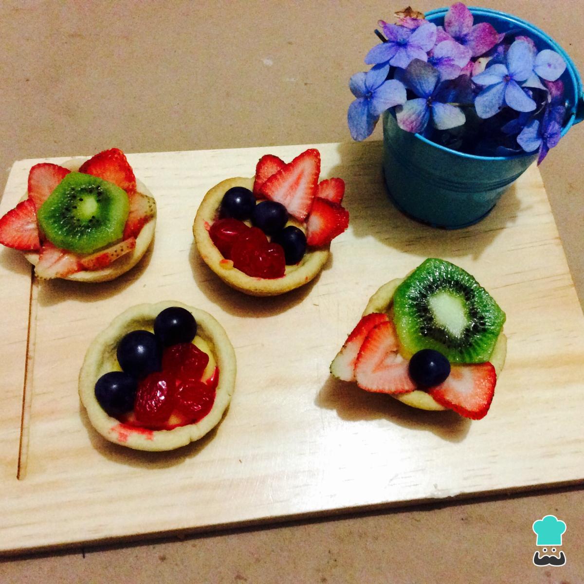 Receta de Tartaletas de fruta y crema