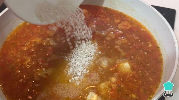 Receta de Arroz meloso con secreto y setas: el plato casero con el que siempre aciertas si tienes invitados - Paso 7