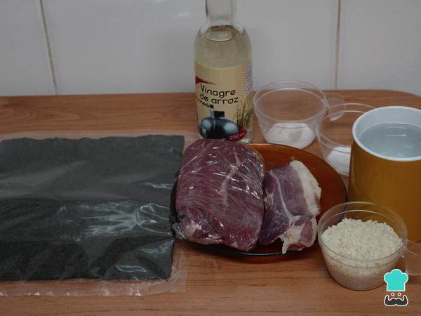 Receta de Sushi de carne y bacon - Paso 1