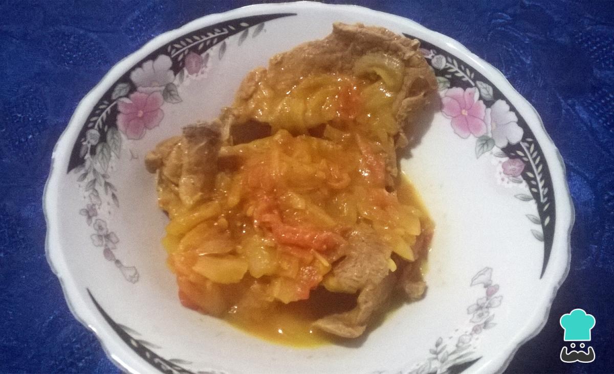 Receta de Bistec de res con cebolla