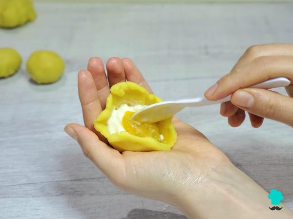 Receta de Mochis de mango caseros: suaves, cremosos y con un relleno irresistible - Paso 9