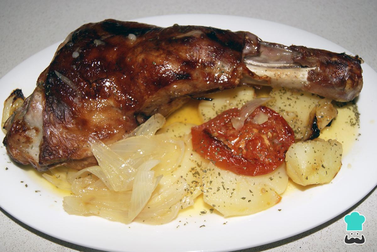 Receta de Paletilla de cordero al horno con patatas