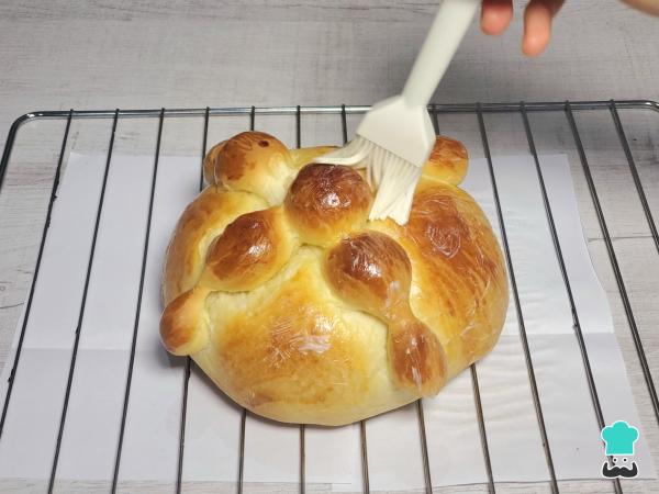Receta de Pan de muerto grande - Paso 11