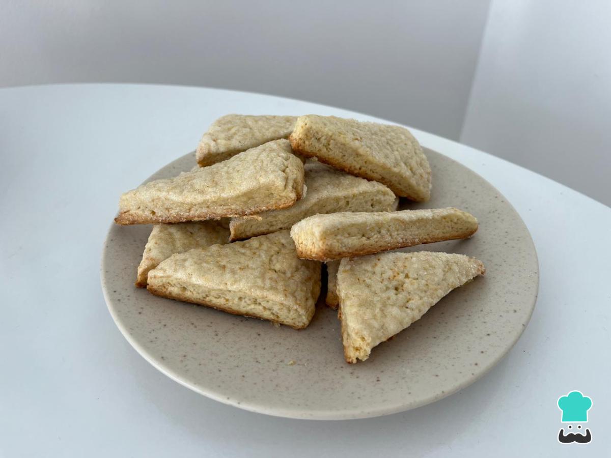 Receta de Scones con crema de leche