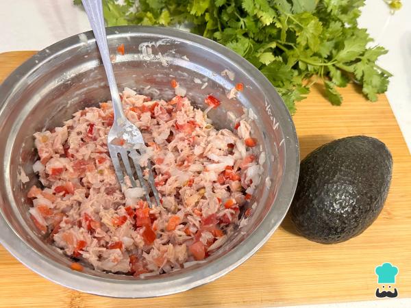 Receta de Palta reina con atún - Paso 5