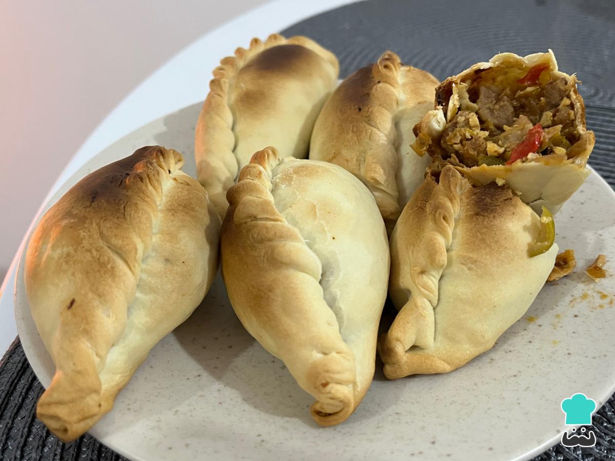 Receta de Empanadas de carne cortada a cuchillo