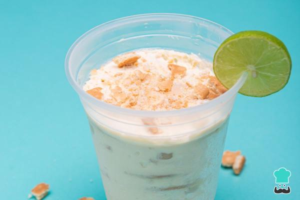 Postres fríos que puedes preparar sin horno - Carlota de limón