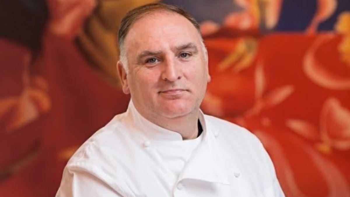 José Andrés, el chef que tiene la solución para mejorar los garbanzos de bote: bastan unos mejillones y un chorrito de vino