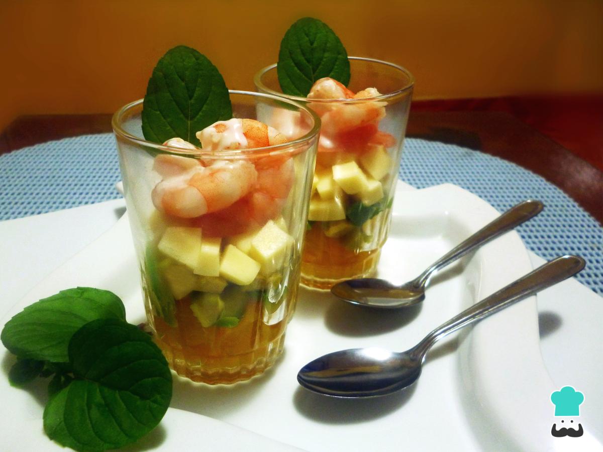 Receta de Vasitos de aguacate con langostinos