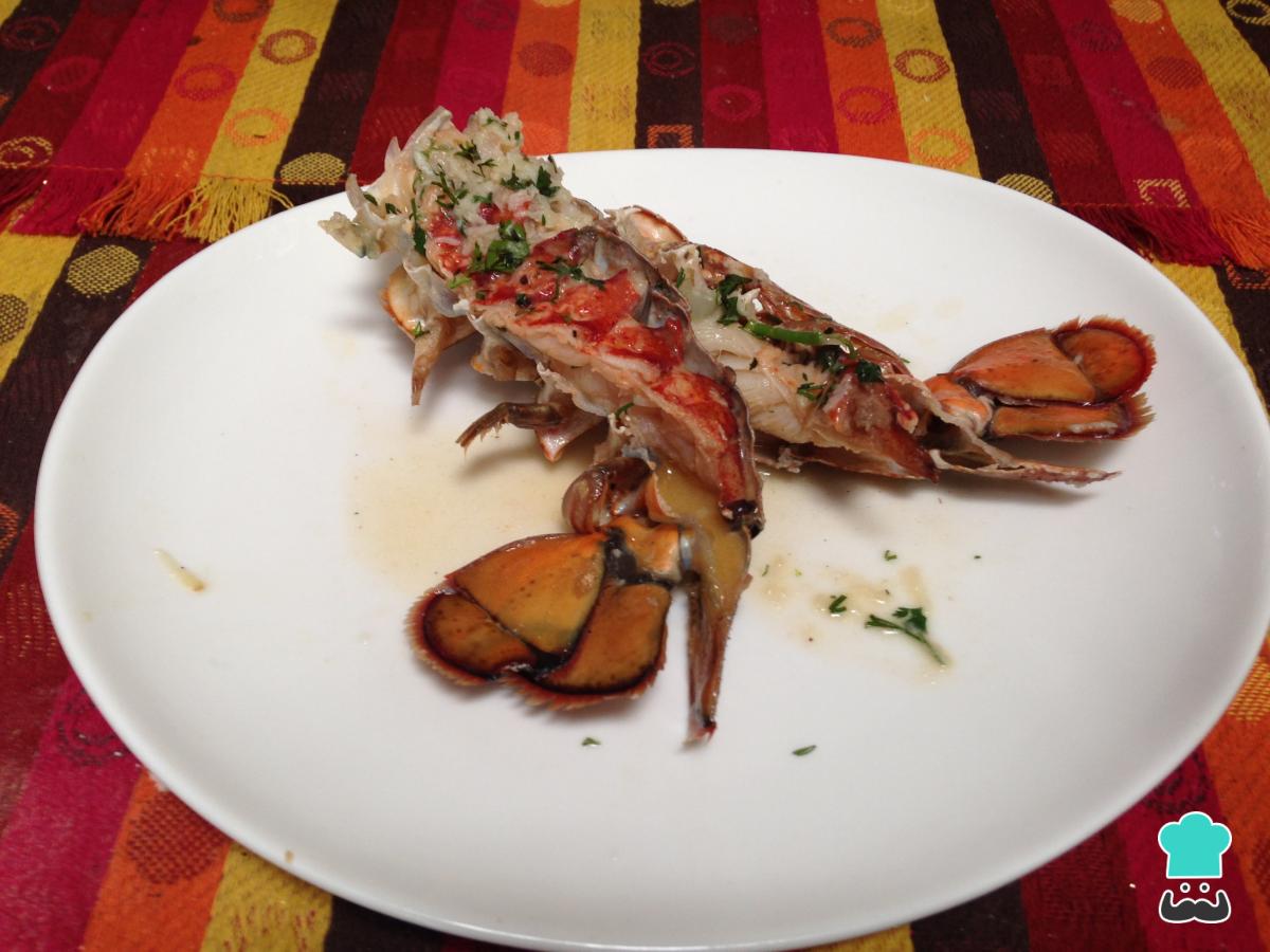 Receta de Colas de bogavante al ajo