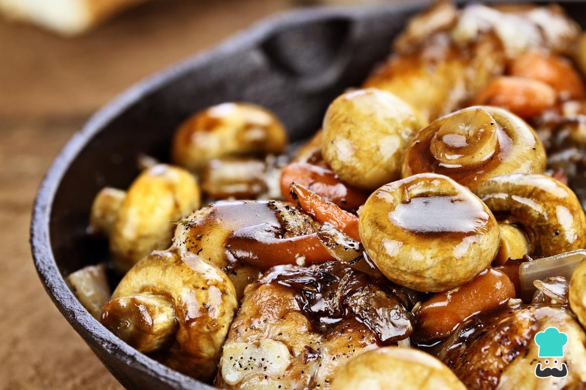 Receta de Pollo con champiñones y vino tinto