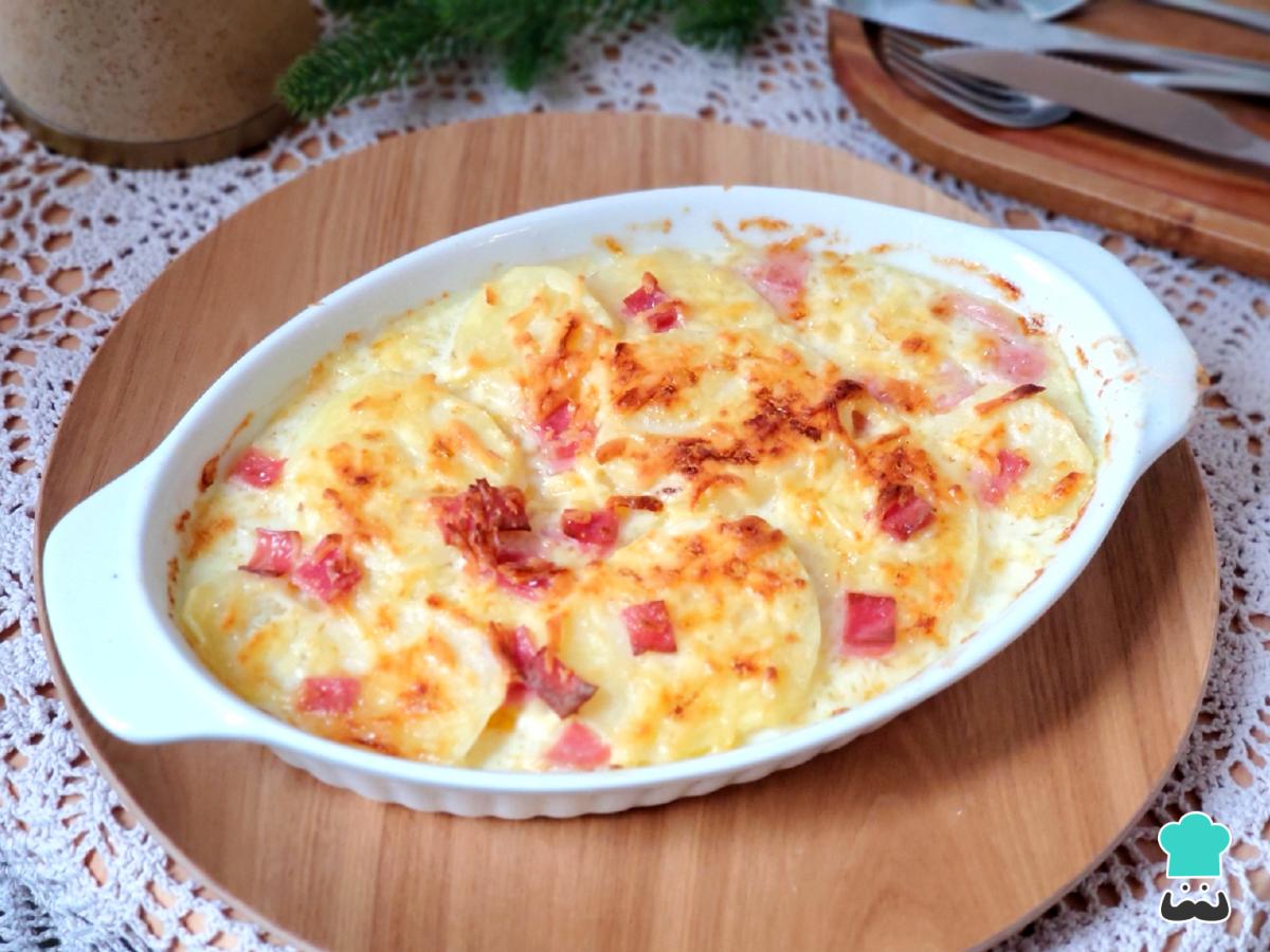 Receta de Papas gratinadas con jamón y queso