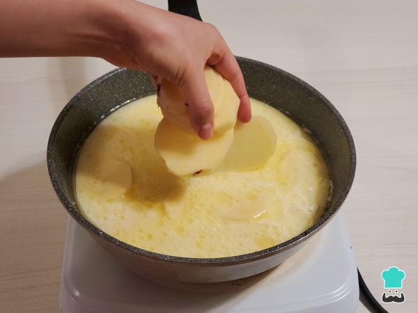 Receta de Papas gratinadas con jamón y queso - Paso 3