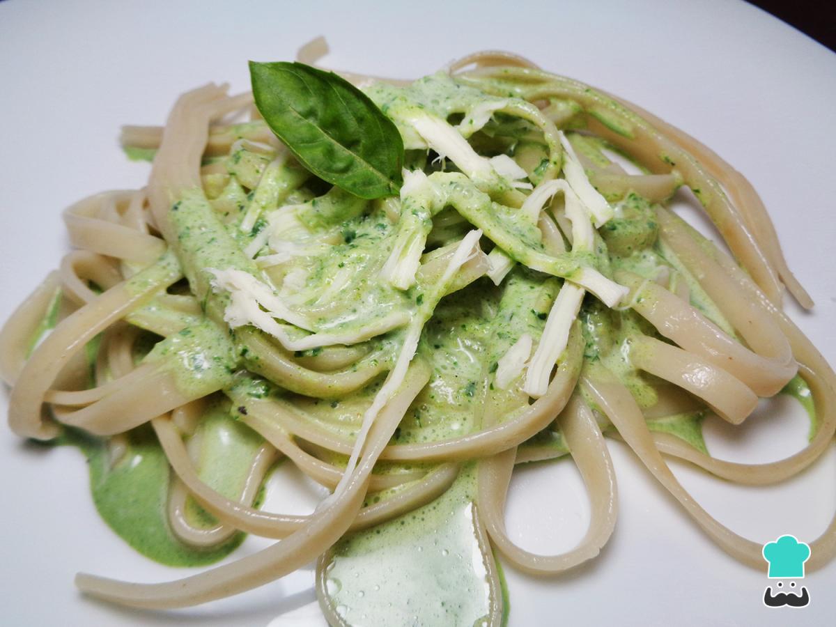 Receta de Tallarines verdes con espinaca y albahaca