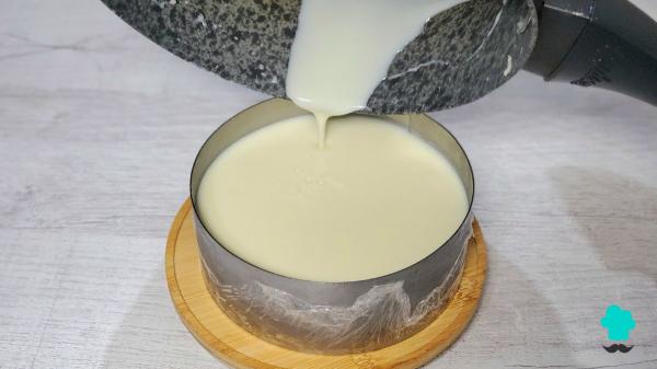 Receta de Tarta de queso con leche condensada sin horno: un postre fácil, rápido y muy cremoso - Paso 8