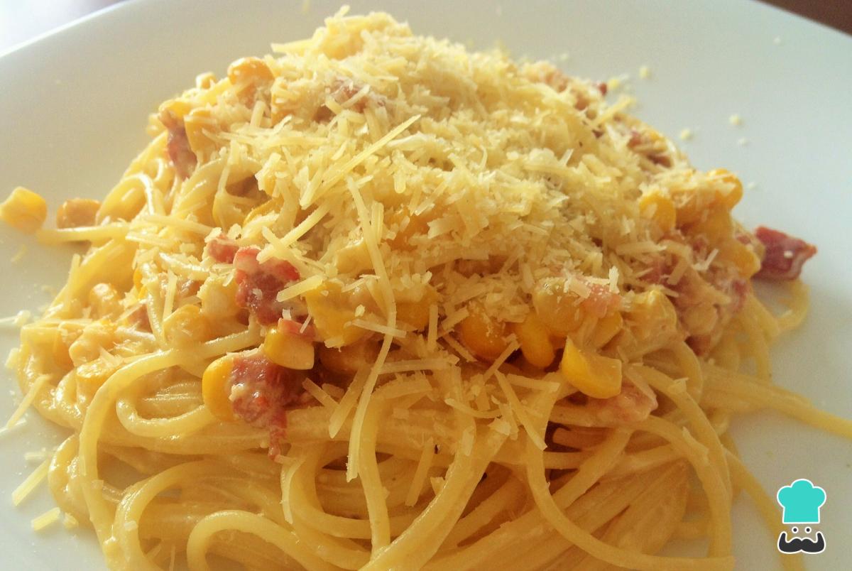 Receta de Espaguetis a la carbonara con maíz