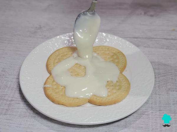Receta de Tarta de leche condensada y galletas sin horno: pocos ingredientes y un sabor irresistible - Paso 4
