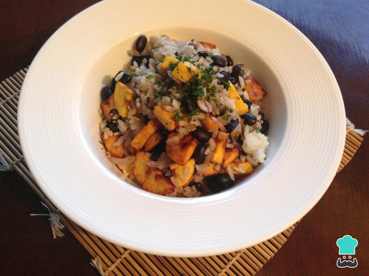 Receta de Arroz con frijoles cubano