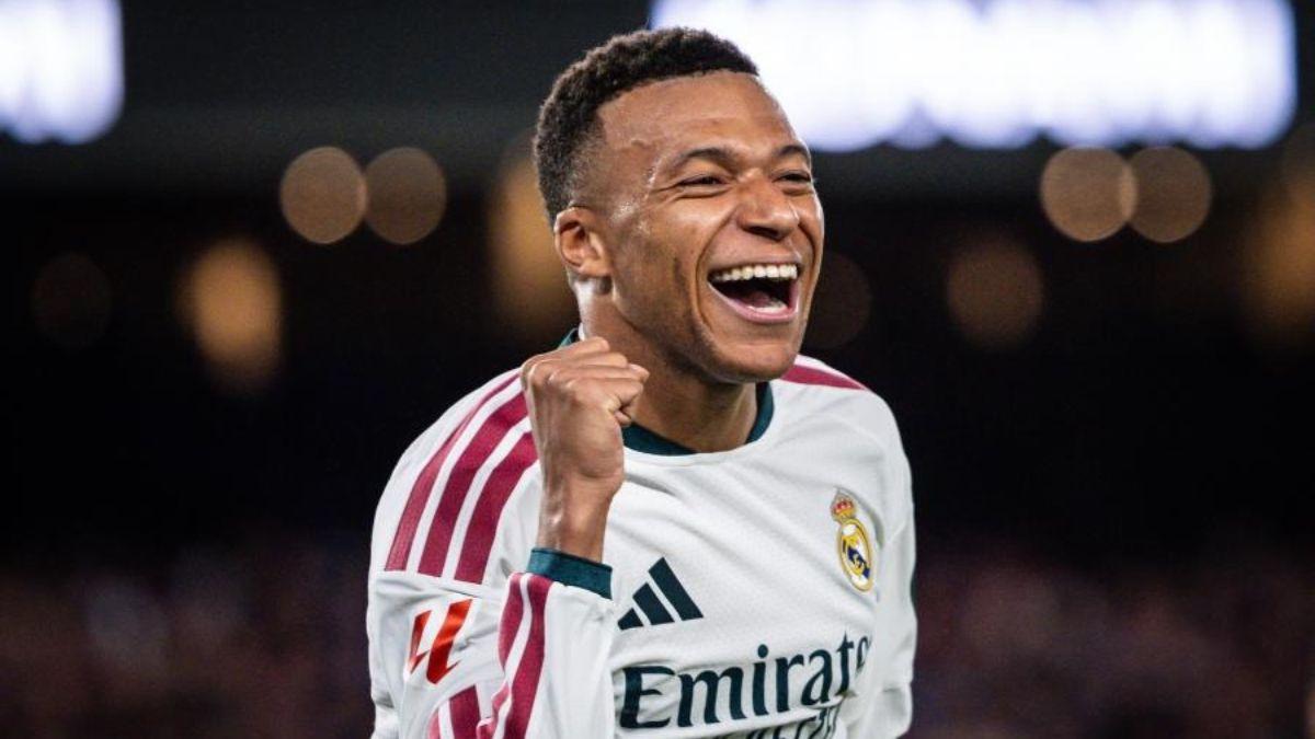 Kylian Mbappé, 27 años: “Desayuno 2 huevos duros acompañados de aguacate o mantequilla de almendras y una taza de avena integral con manzana”