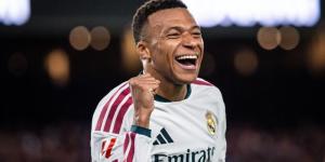 Kylian Mbappé, 27 años: “Desayuno 2 huevos duros acompañados de aguacate o mantequilla de almendras y una taza de avena integral con manzana”