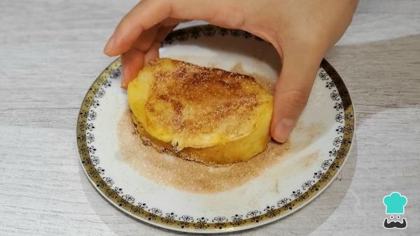 Receta de Torrijas saludables: sin azúcar y con todo el sabor de siempre, pero mucho más ligeras - Paso 6