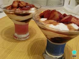 Receta de Copa de yogur con fresas y menta