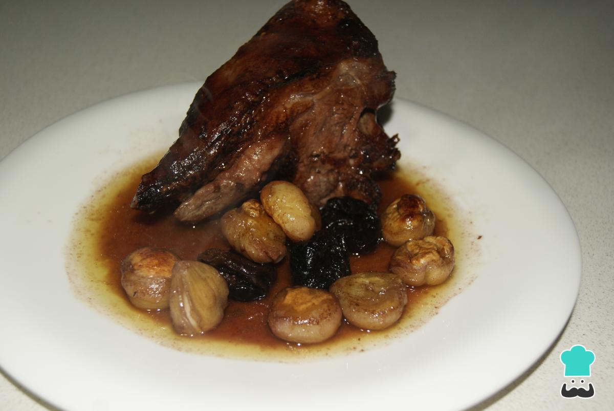 Receta de Costillas de cordero al horno con ciruelas