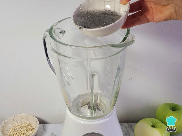 Licuado de manzana y avena para bajar de peso - Paso 1