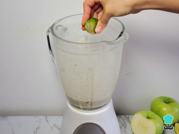 Licuado de manzana y avena para bajar de peso - Paso 5