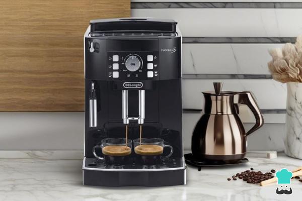 8 Mejores cafeteras profesionales para casa 2025 - De'Longhi Magnifica S ECAM