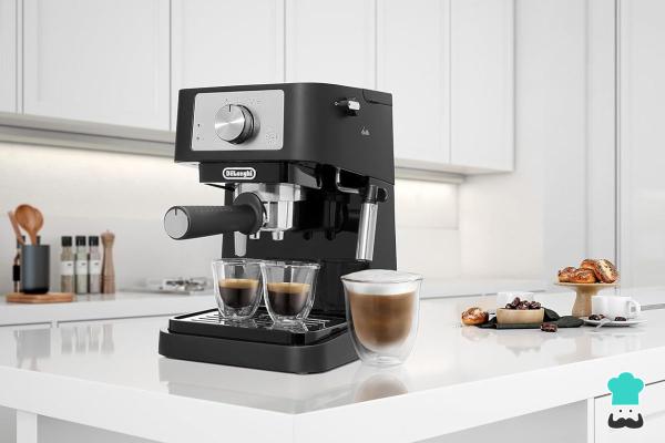 8 Mejores cafeteras profesionales para casa 2025 - De'Longhi Stilosa Premium EC260.BK