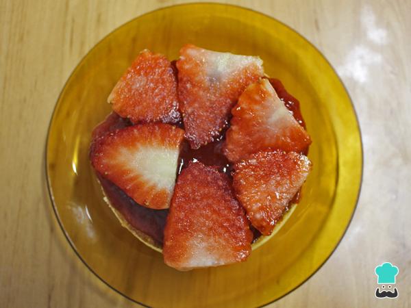 Receta de Tarta de queso con fresas al horno - Paso 6