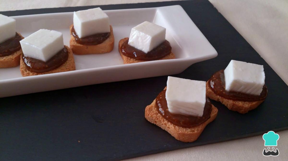 Receta de Canapés de queso de cabra con mermelada de higos