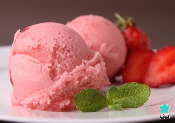 Receta de Helado de fresa al vinagre de Módena