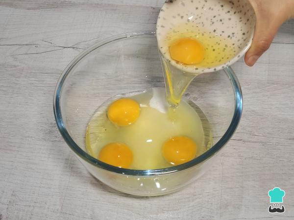 Receta de Flan de 4 huevos al baño María - Paso 3